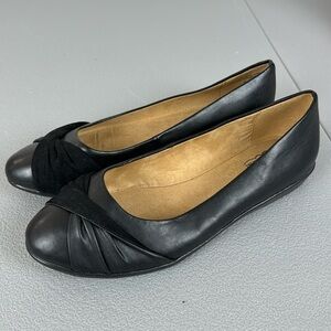 Bass Black Flats. Size 7.